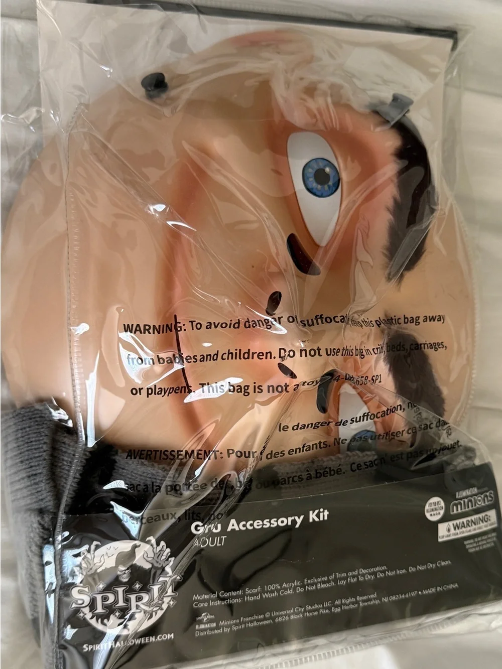 Spirit Gru Accessory Kit - Black & Gray Scarf with Gru Mask
